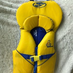 Stohlquist infant Type II PFD life jacket